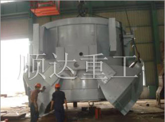        廢鋼料籃(lan)的制造 大(da)件公司發(fā)運碼頭     廢(fei)鋼料籃調(diao)試 大件公(gōng)司發運碼(ma)頭        料籃成(cheng)品待檢 廢(fei)鋼料籃在(zai)上海港待(dai)裝船