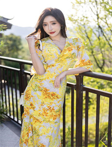 两个人的电影全免费观看720-浴室偷拍好多美女洗澡